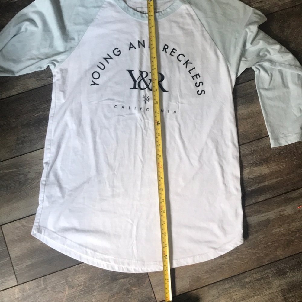 Young & Reckless tee *EUC!! ** - Picture 4 of 6